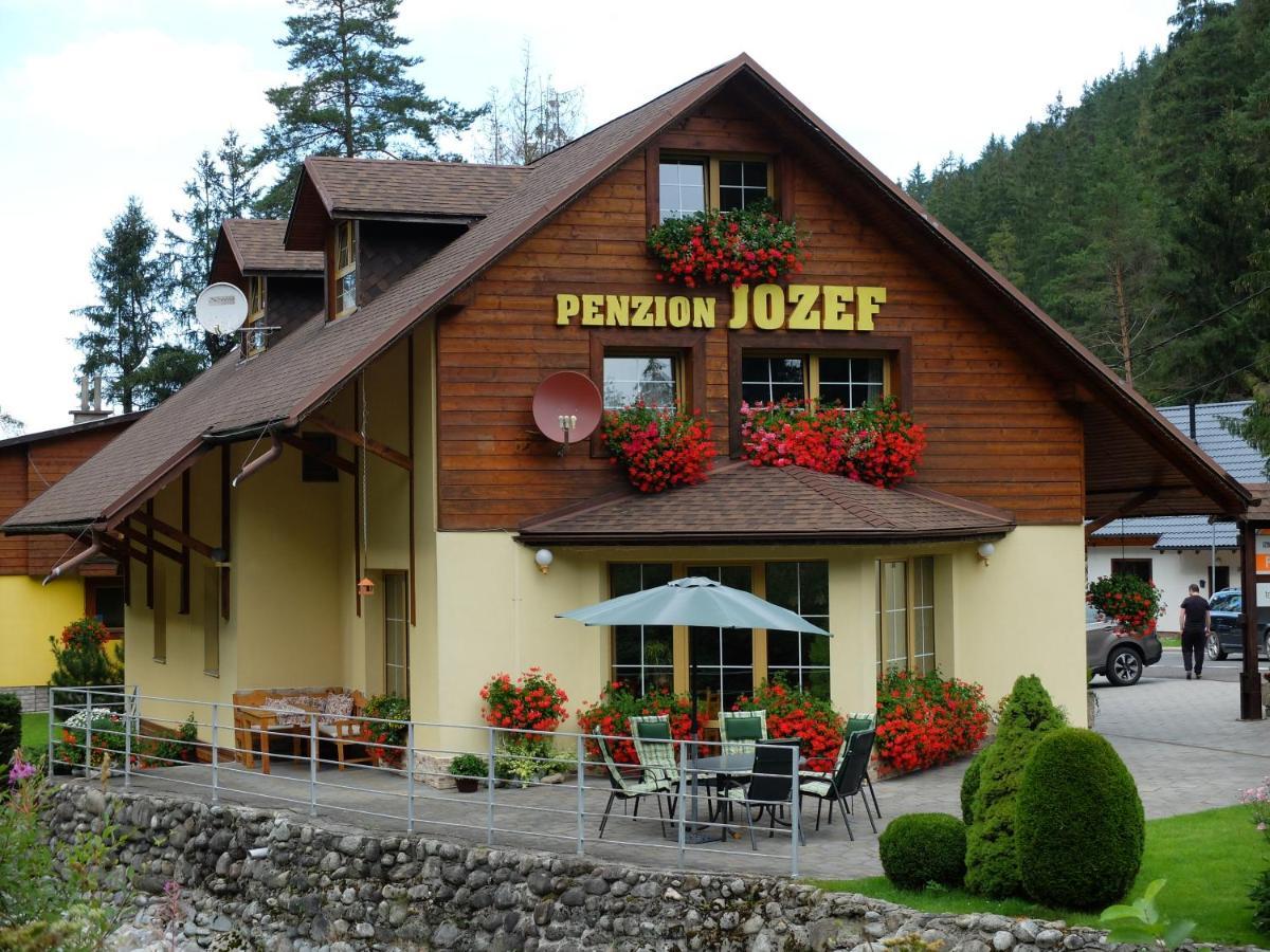 Penzion Jozef Demanovska Dolina Bagian luar foto